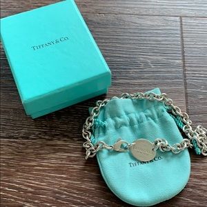 Tiffany & Co. Return to Tiffany Oval Choker